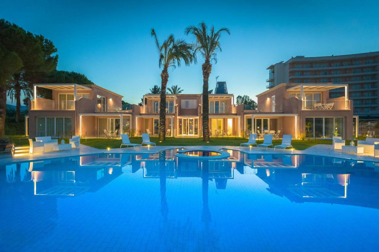 Residence Delfino, Portorosa Furnari Exterior foto